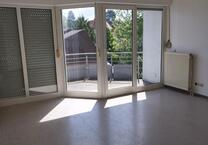 Frisch renovierte zentrale Wohnung !! WBS !!