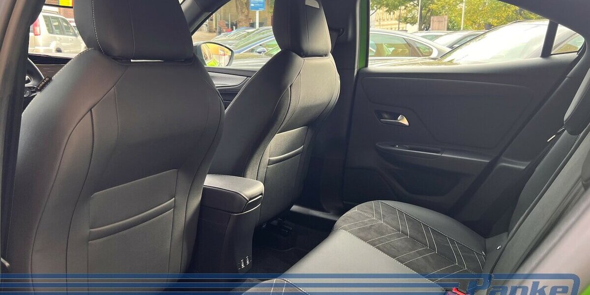 Opel Mokka 1.2 Ultimate*LED*NAV*ACC*360°*TotWinkel* 8.839 km 18.990 € Berlin 13187