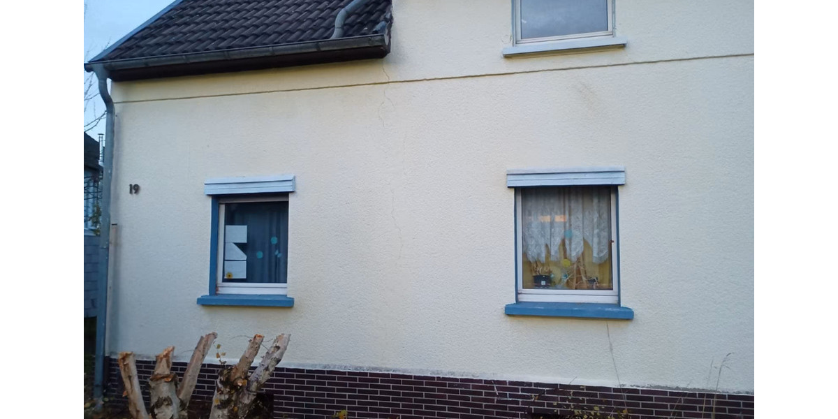 Verkaufe eine gut gelegene Doppelhaushälfte in SiegburgStallberg 8 zimmer