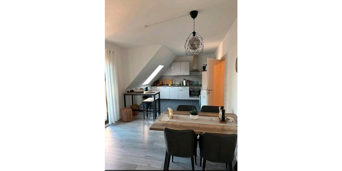 Dachgeschoßwohnung Melbeck - 3 Zimmer, 85 m&sup2;, 1.200&euro; | Angebot:26412410