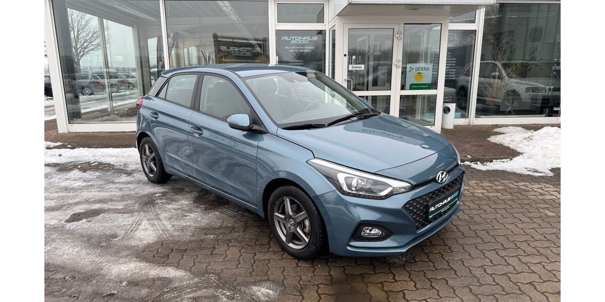 Hyundai i20 51.012 km 11.990 &euro; Ribnitz-Damgarten 18311