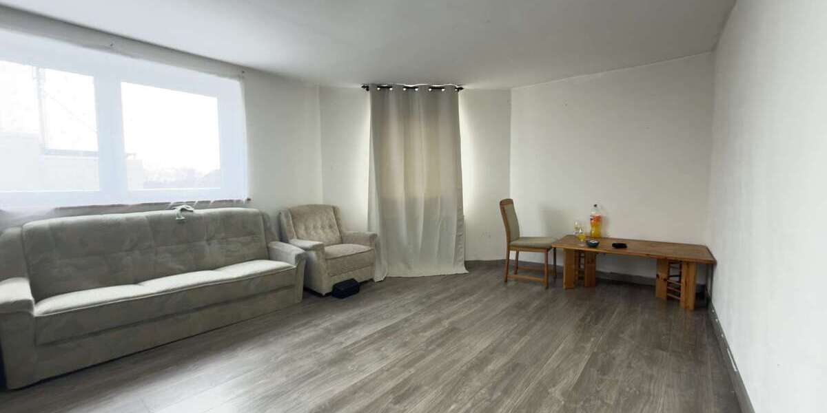 Renditestarkes MFH mit Gewerbe in Duisburg – 5700 EUR Kaltmiete, starke Ertragsbasis - Mehrfamilienhaus, Wohnhaus Duisburg Hamborn | Angebot:25536060