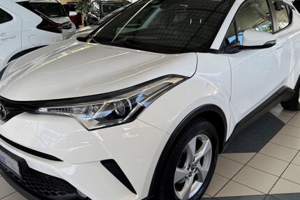 Toyota C-HR 80.000 km 13.790 &euro; Paderborn 33104