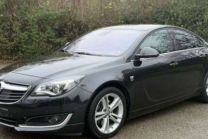 Opel Insignia 136.000 km 10.900 &euro; München 81375