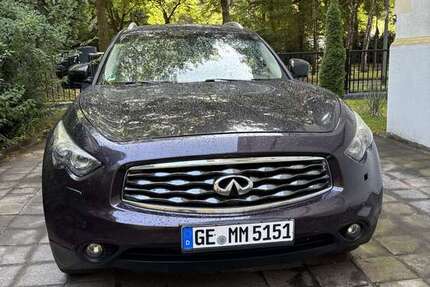 INFINITI FX 226.000 km 8.900 € Essen 45407