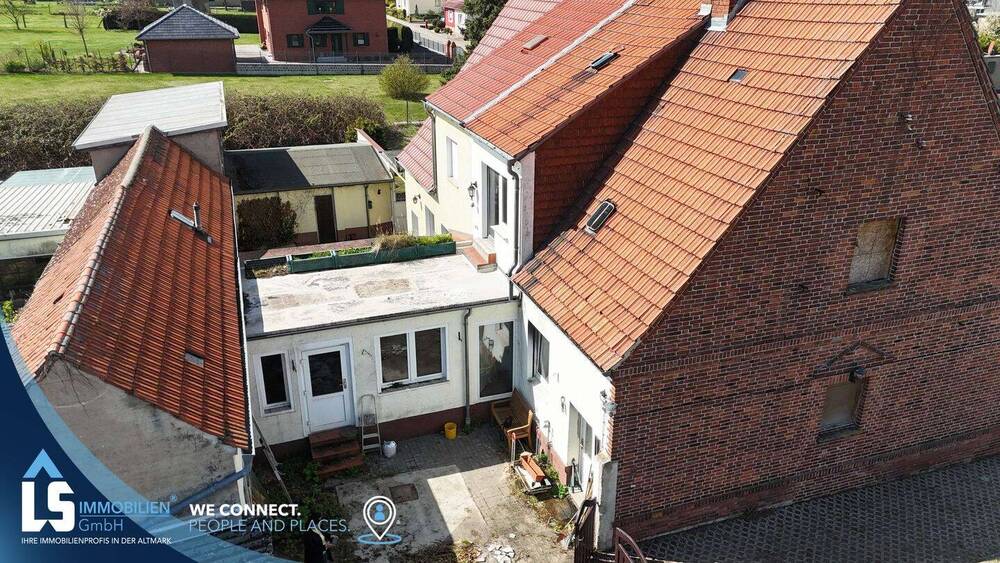 Doppelhaushälfte Tangermünde - 5 Zimmer, 141 m&sup2;, 84.000&euro; | Angebot:26308502