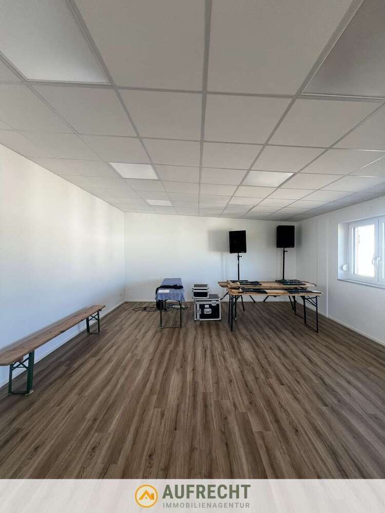 Büro in Schwabhausen 1.750 € 220 m²