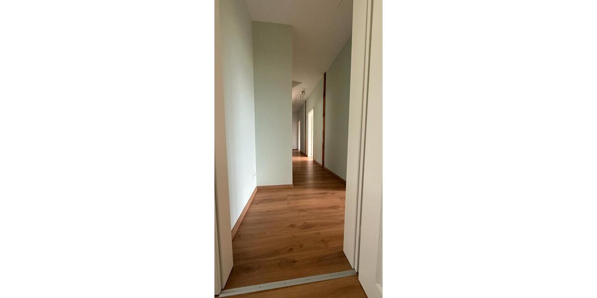 Dachgeschoßwohnung Ebermannstadt - 3 Zimmer, 104 m&sup2;, 1.100&euro; | Angebot:26636181