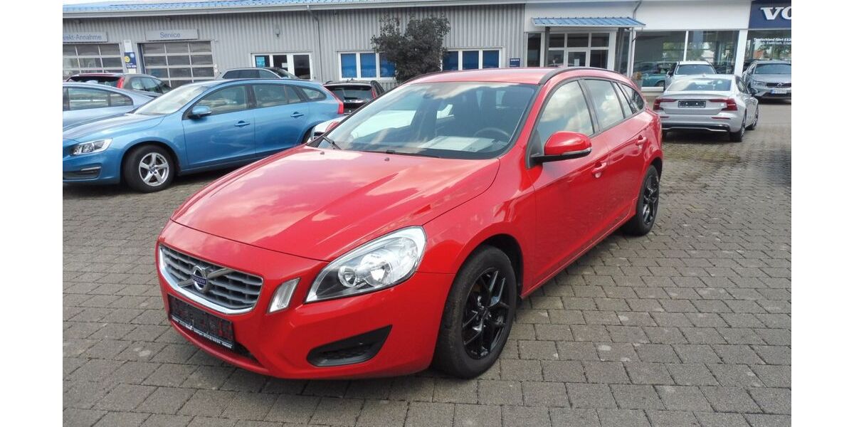 Volvo V60 122.100 km 12.800 &euro; Deißlingen 78652