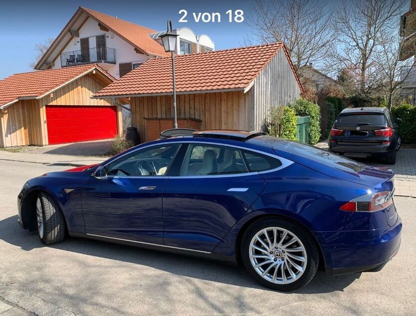 Tesla Model S 308.000 km 17.500 € München 80935