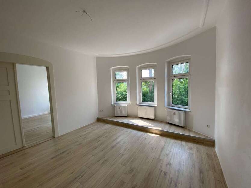 Wohnung zum Mieten in Mylau 475 € 105.5 m²