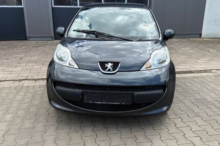 Peugeot 107 127.000 km 2.300 € Übach-Palenberg 52531