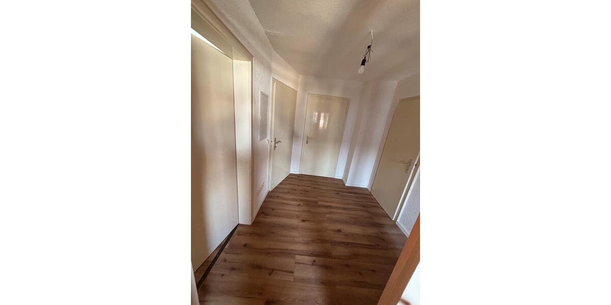 Etagenwohnung Bad Hersfeld - 3.5 Zimmer, 65 m&sup2;, 600&euro; | Angebot:25598816