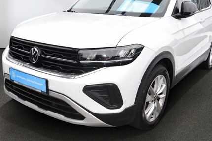 VW T-Cross 27.750 km 20.980 &euro; Lübeck 23560
