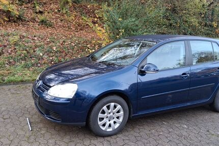 VW Golf 98.000 km 4.500 &euro; Bad Soden 65812