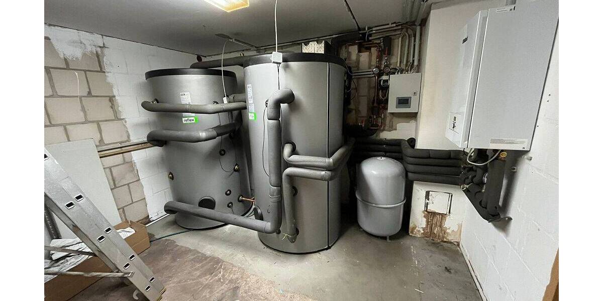 gepflegte Doppelhaushälfte mit großer Terrasse und schönem Garten - perfekt für eine größere Familie 7 zimmer