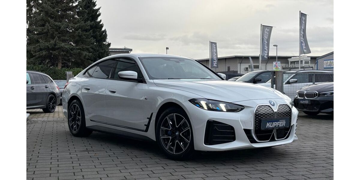 BMW i4 22.660 km 48.900 &euro; Vaihingen / Enz 71665