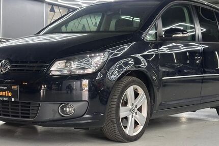 VW Touran 167.000 km 9.990 &euro; Peine 31226