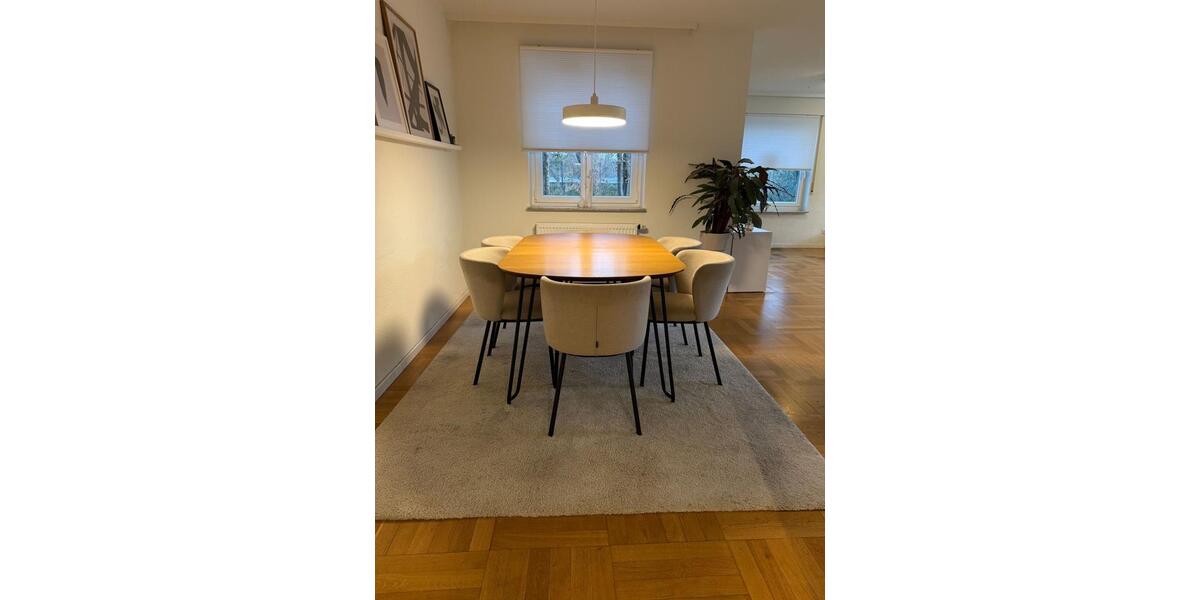 Vermietung: Einfamilienhaus mit großem Garten, zentrale Lage 5 zimmer