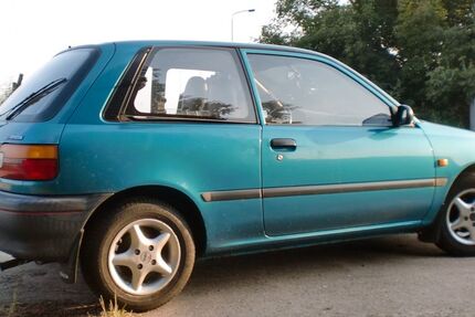 Toyota Starlet 155.000 km 3.199 &euro; Torgau 04860