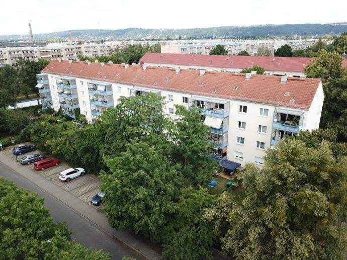 Attraktive, helle 3-Raum-Wohnung mit großem Balkon
