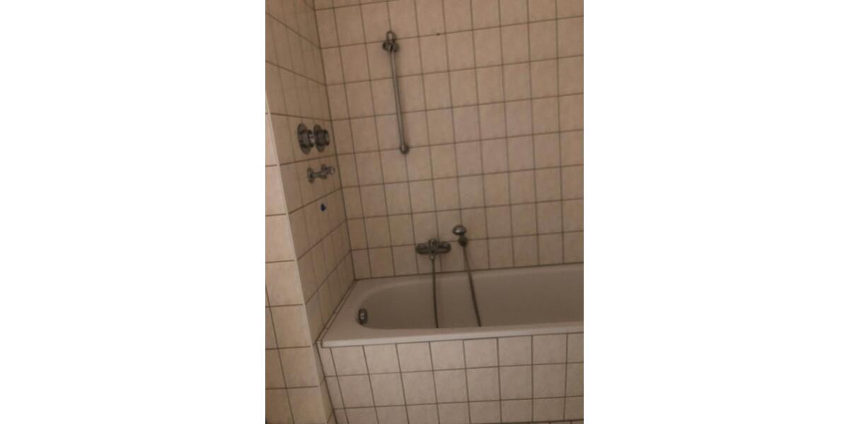 Etagenwohnung Döbeln - 3 Zimmer, 75 m&sup2;, 429&euro; | Angebot:26024312