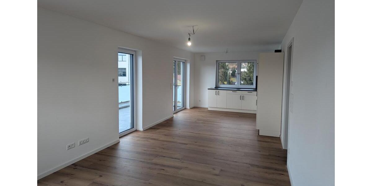 Etagenwohnung Straubing - 2 Zimmer, 79 m&sup2;, 950&euro; | Angebot:26134346