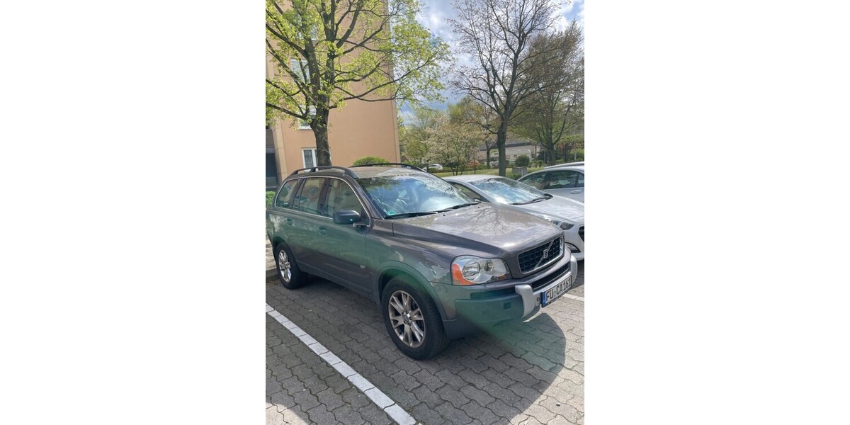 Volvo XC90 274.050 km 4.680 € Fürth 90744