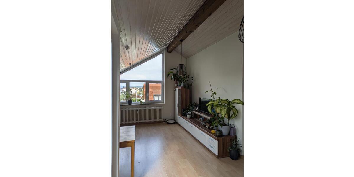 Dachgeschoßwohnung Mössingen - 2.5 Zimmer, 53 m&sup2;, 186.000&euro; | Angebot:26803341