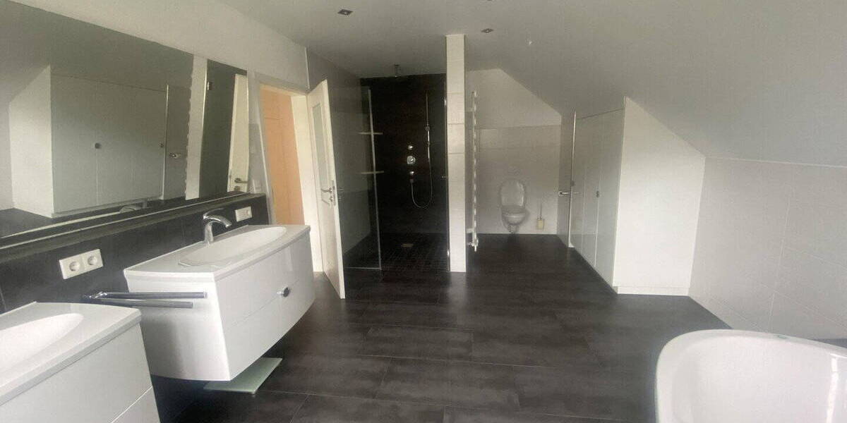 Etagenwohnung Weiler-Simmerberg Ellhofen - 4 Zimmer, 150 m&sup2;, 1.350&euro; | Angebot:26351639