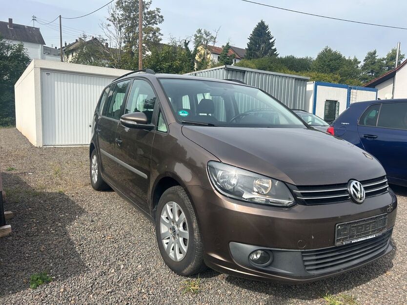 VW Touran 184.543 km 6.799 € Baumholder 55774