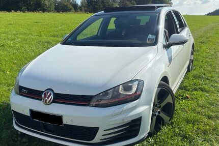 VW Golf 222.000 km 10.600 € Hückeswagen 42499