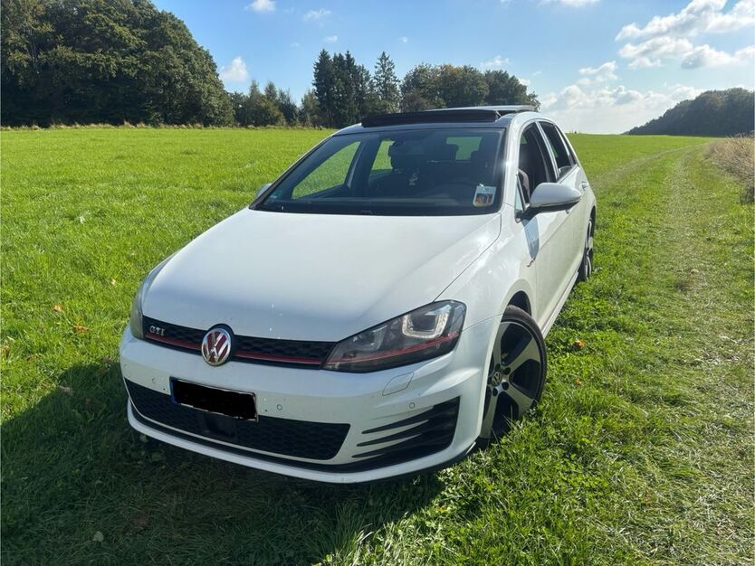 VW Golf 222.000 km 10.600 € Hückeswagen 42499