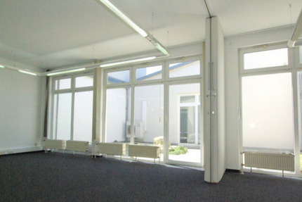 Büroräume in repräsentativen Bürohaus, nah zu A61 zimmer