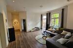 m3448 moderne 2-3-Zimmer-City-Wohnung mit zwei Balkonen an der Fußgängerzone
