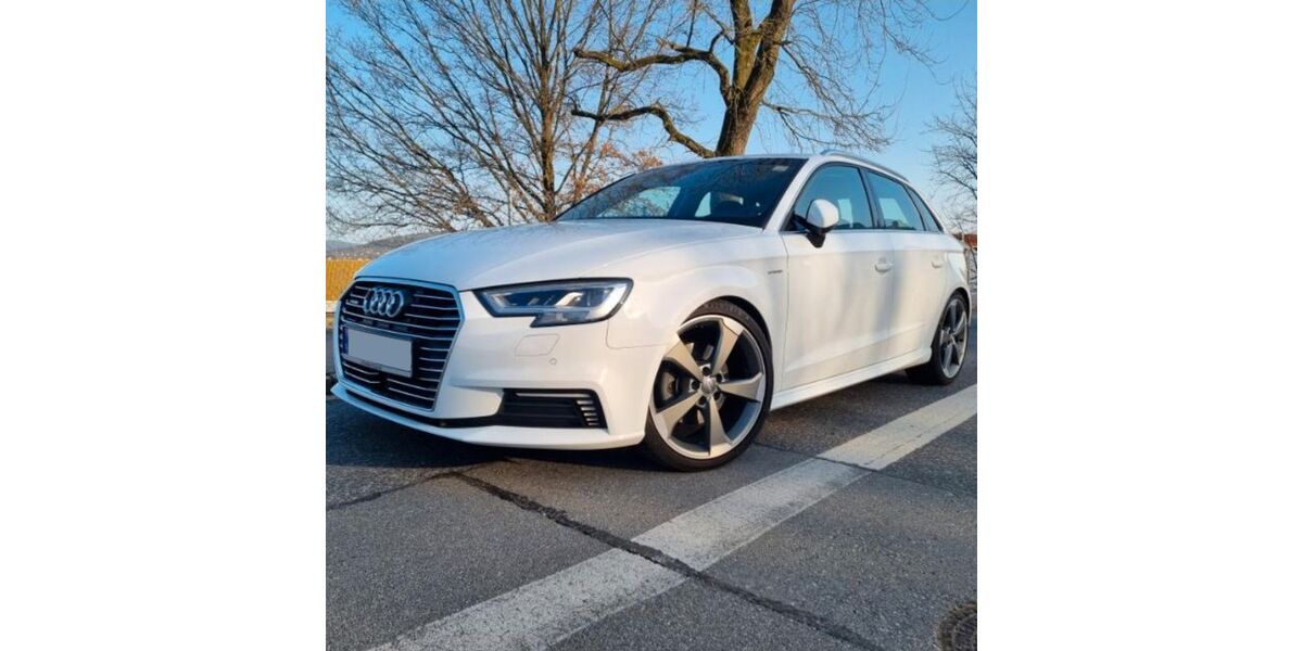 Audi A3 136.000 km 14.900 &euro; Cham 93413