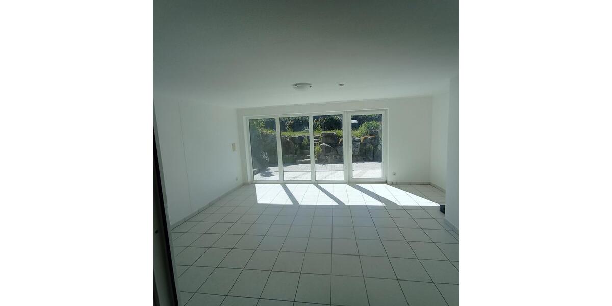 Etagenwohnung Fulda Kohlhaus - 4 Zimmer, 110 m&sup2;, 770&euro; | Angebot:26395124