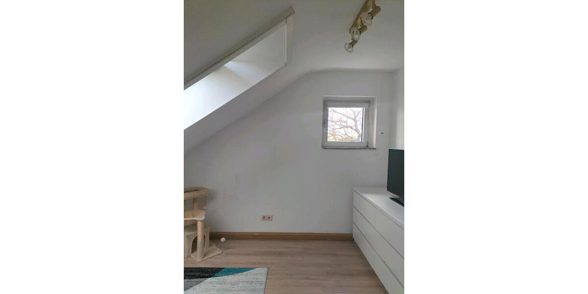 Dachgeschoßwohnung Wertheim - 4.5 Zimmer, 78 m&sup2;, 195.000&euro; | Angebot:26420115