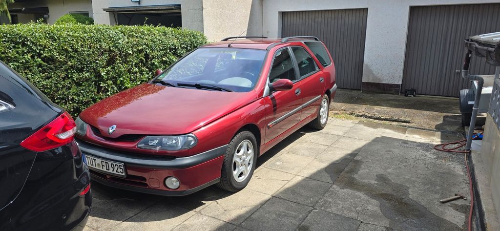 Renault Laguna 155.000 km 2.690 € Aldingen 78554