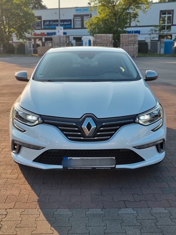 Renault Megane 80.000 km 17.799 € Berlin 13581