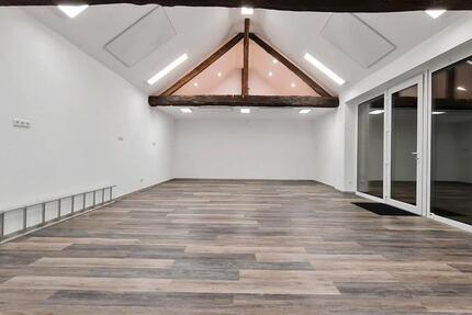 GewerbeflächeBüroPraxis mit 96m² extra Lagerfläche zimmer