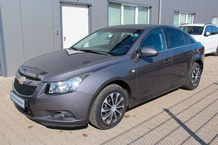 Chevrolet Cruze 82.000 km 6.380 &euro; Leipzig 04179