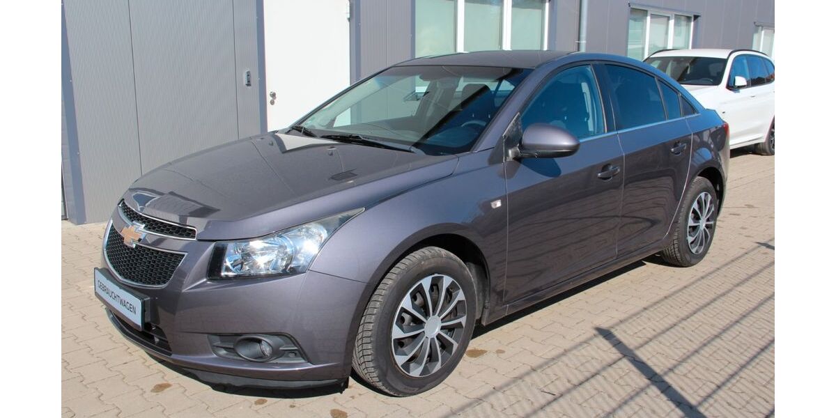 Chevrolet Cruze 82.000 km 6.380 &euro; Leipzig 04179