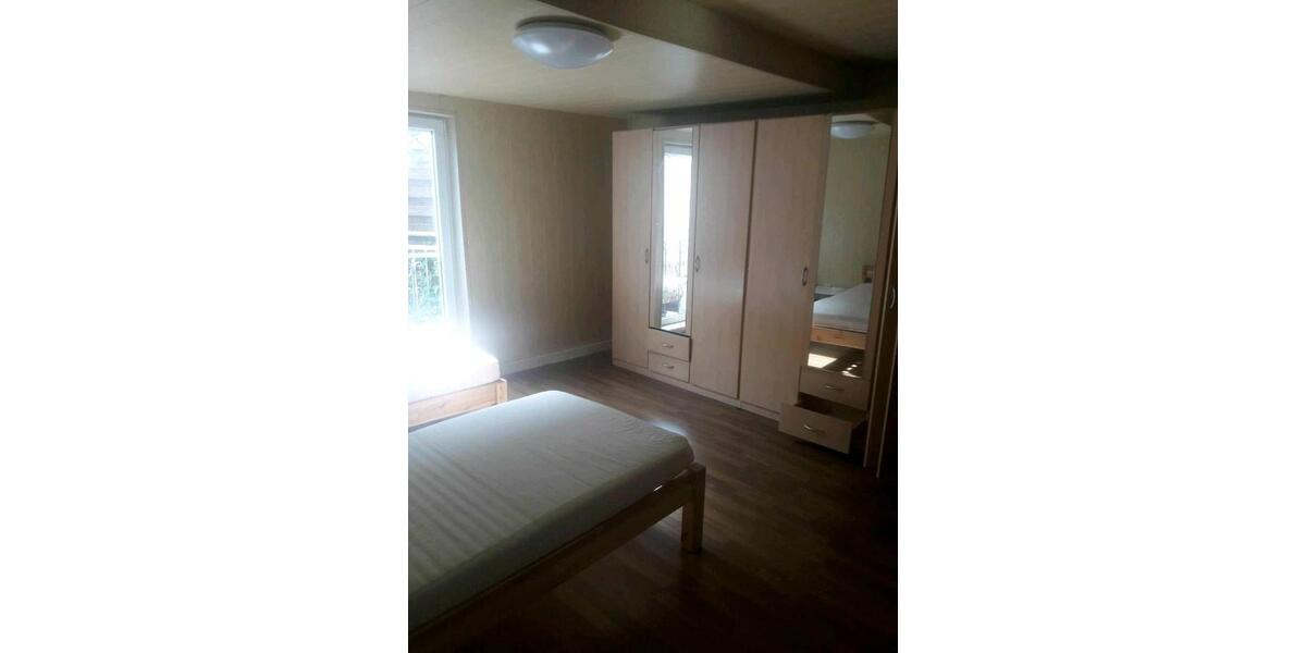 Einfamilienhaus Oberaurach - 7 Zimmer, 150 m&sup2;, 175.000&euro; | Angebot:26706119
