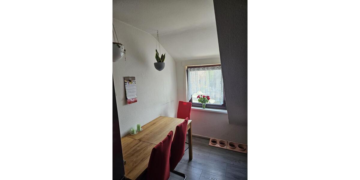 Dachgeschoßwohnung Bremen Hemelingen - 3 Zimmer, 60 m&sup2;, 750&euro; | Angebot:26232451