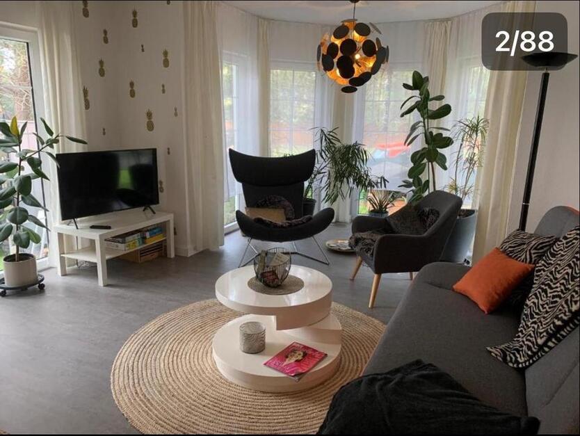 Haus mit Garten und Pool im Herzen Von Markkleeberg zu Vermieten.