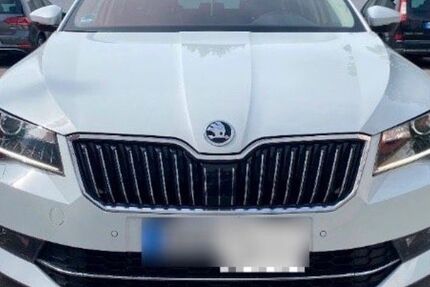 Skoda Superb 152.000 km 16.600 &euro; Illertissen 89257