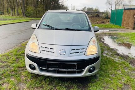 Nissan Pixo