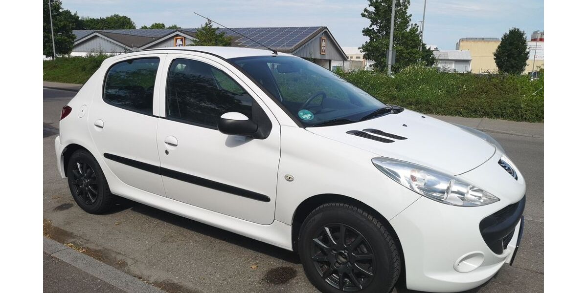 Peugeot 206 97.318 km 3.250 &euro; Stuttgart 70469