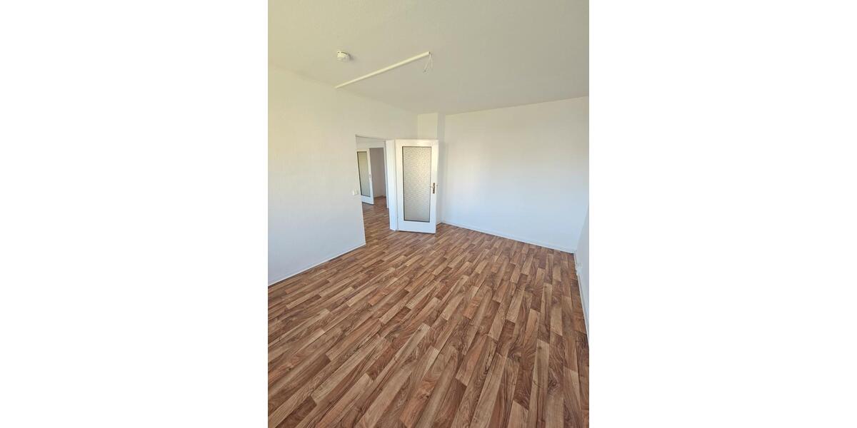 Etagenwohnung Altenburg - 2 Zimmer, 50 m&sup2;, 300&euro; | Angebot:26380937